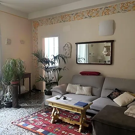 Lavagna Uno Bed & Breakfast *