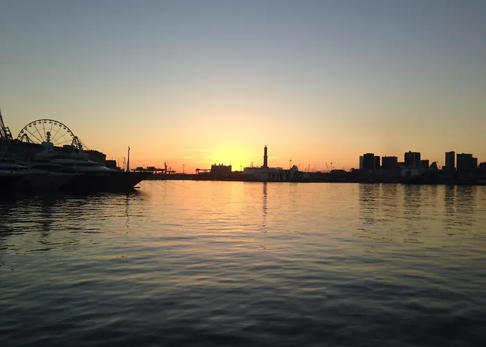 Alojamento de Acomodação e Pequeno-almoço Lavagna Uno Génova