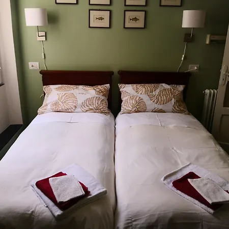 Lavagna Uno Bed and Breakfast *